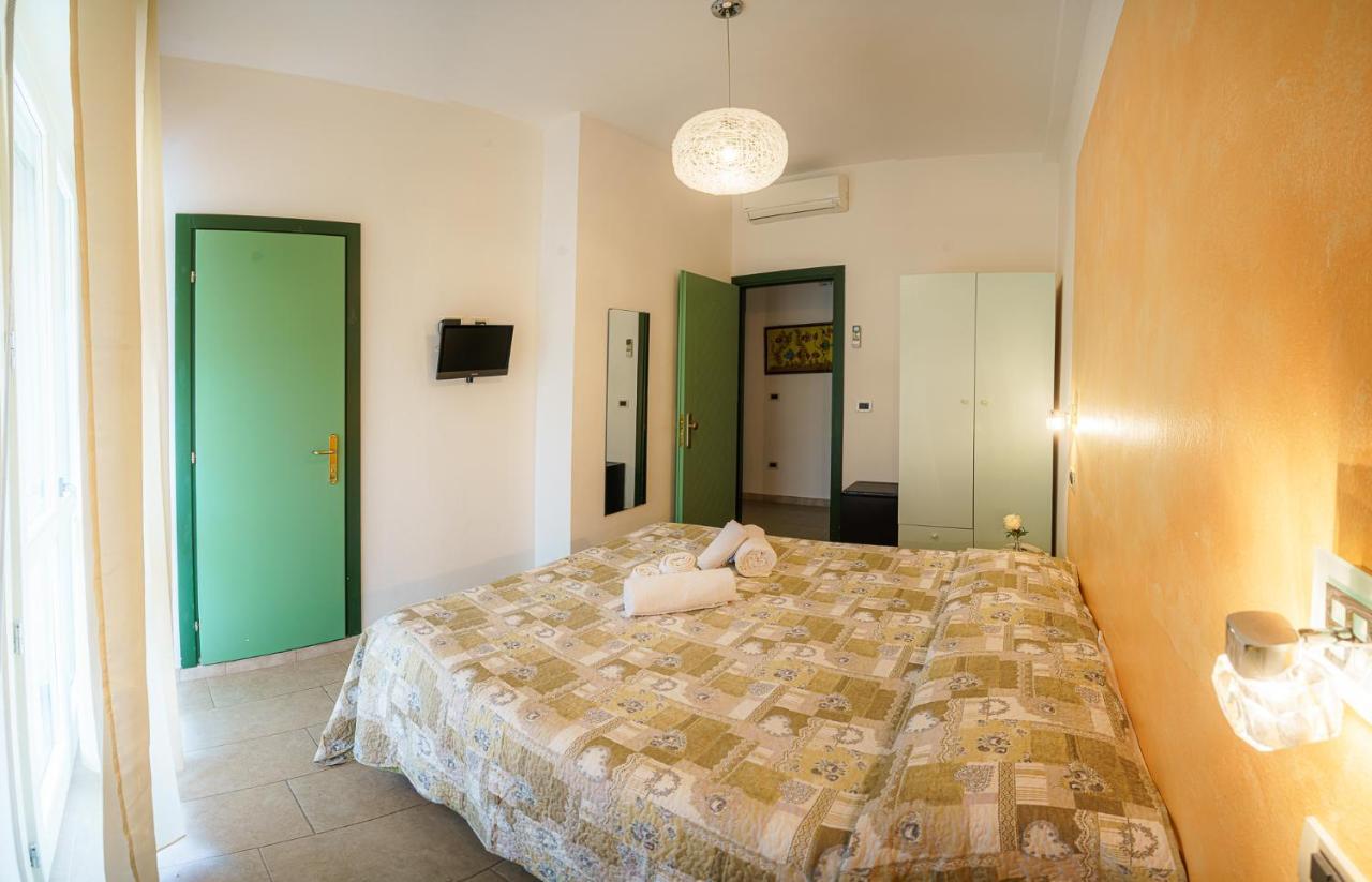 Albergo La Lampara Marina di Cecina Luaran gambar