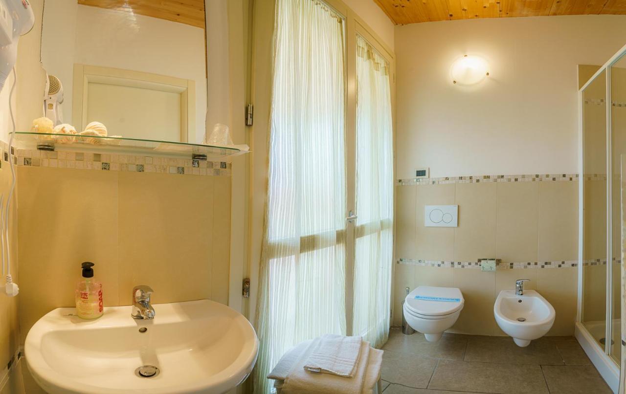 Albergo La Lampara Marina di Cecina Luaran gambar