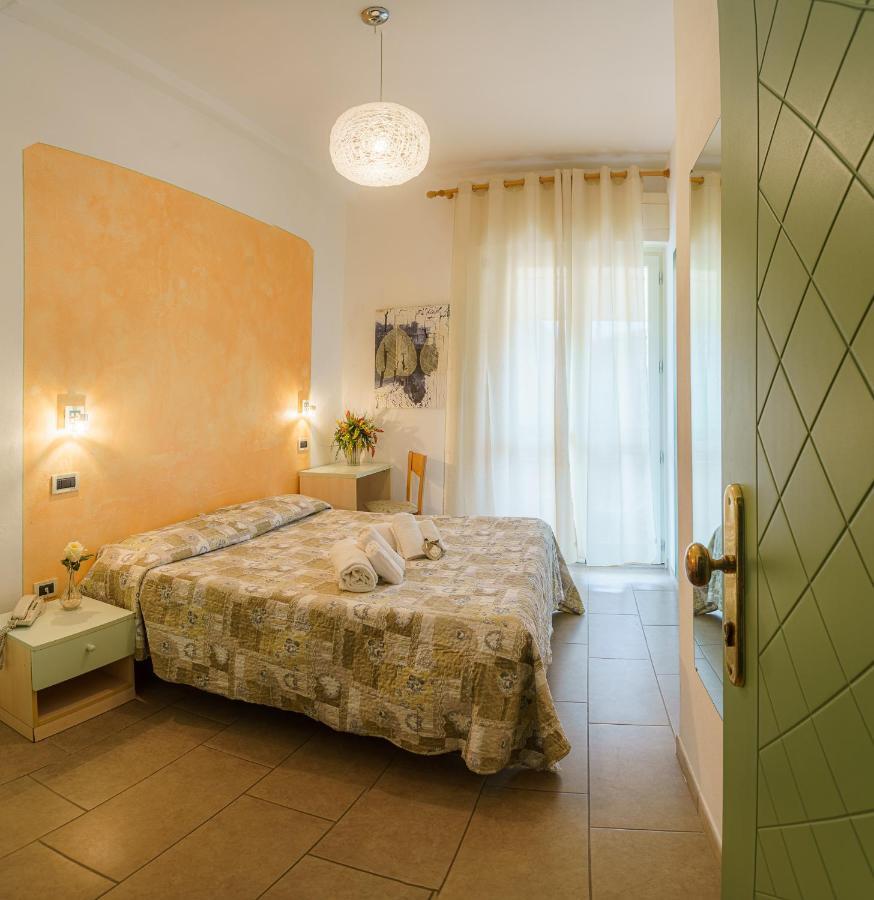 Albergo La Lampara Marina di Cecina Luaran gambar