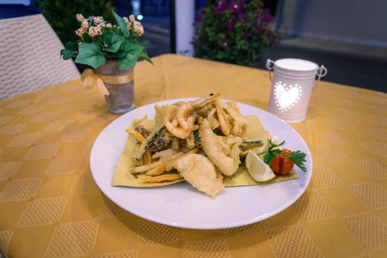 Albergo La Lampara Marina di Cecina Luaran gambar