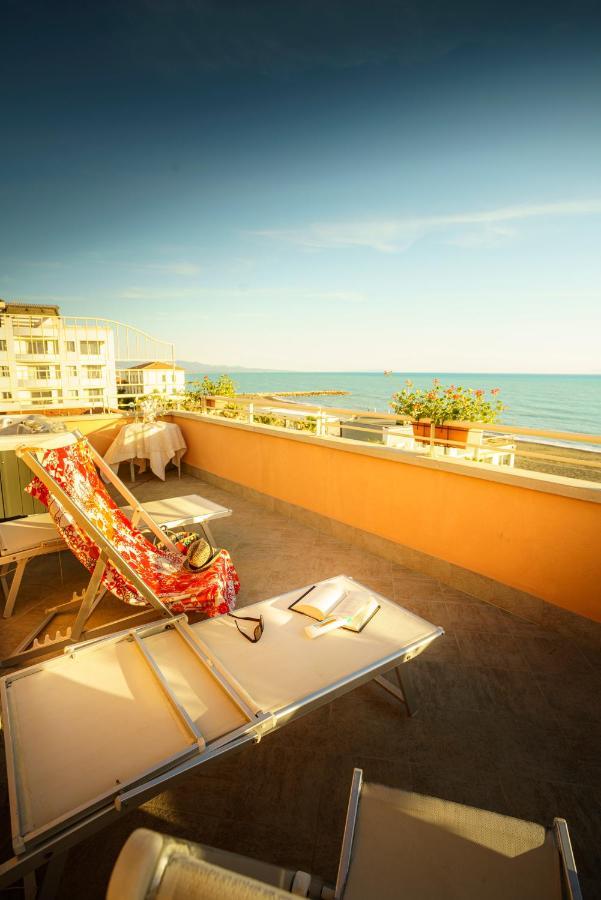 Albergo La Lampara Marina di Cecina Luaran gambar