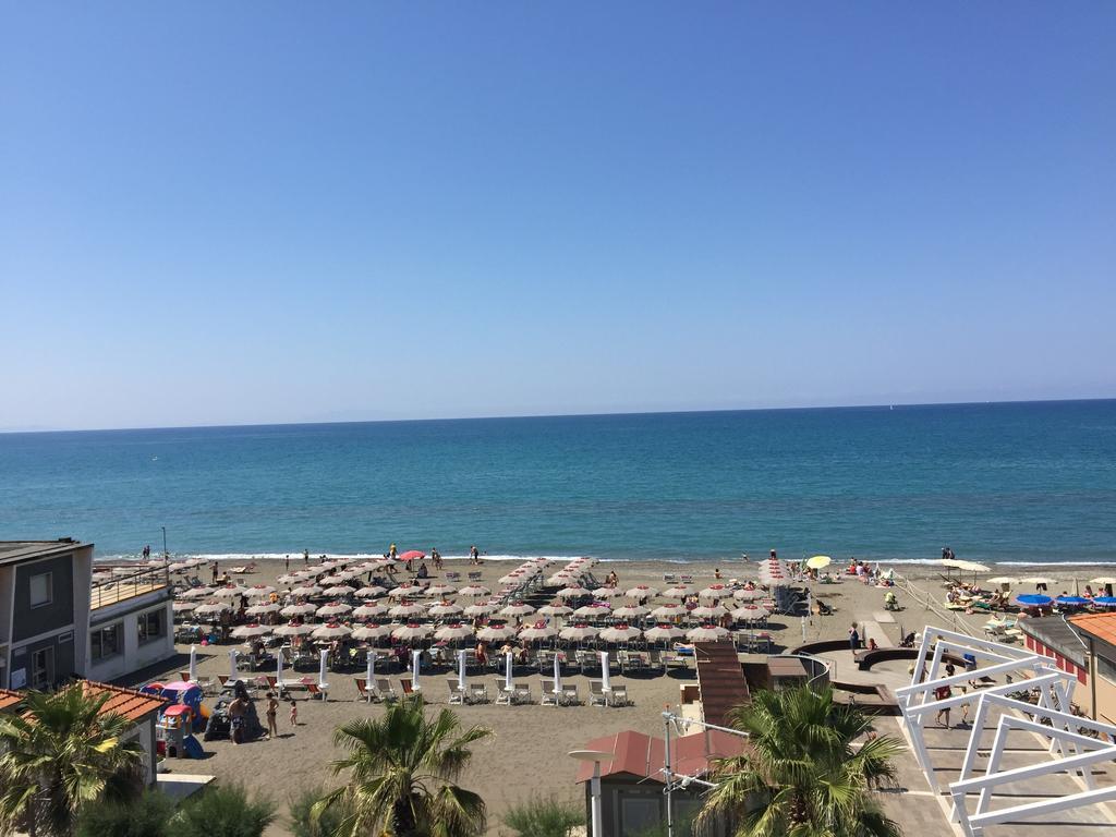 Albergo La Lampara Marina di Cecina Luaran gambar